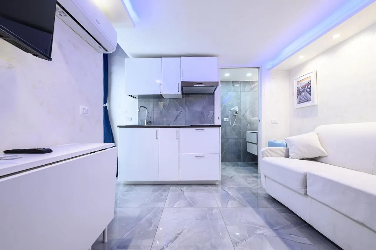 La Magnifica Napoli Apartments Gold House