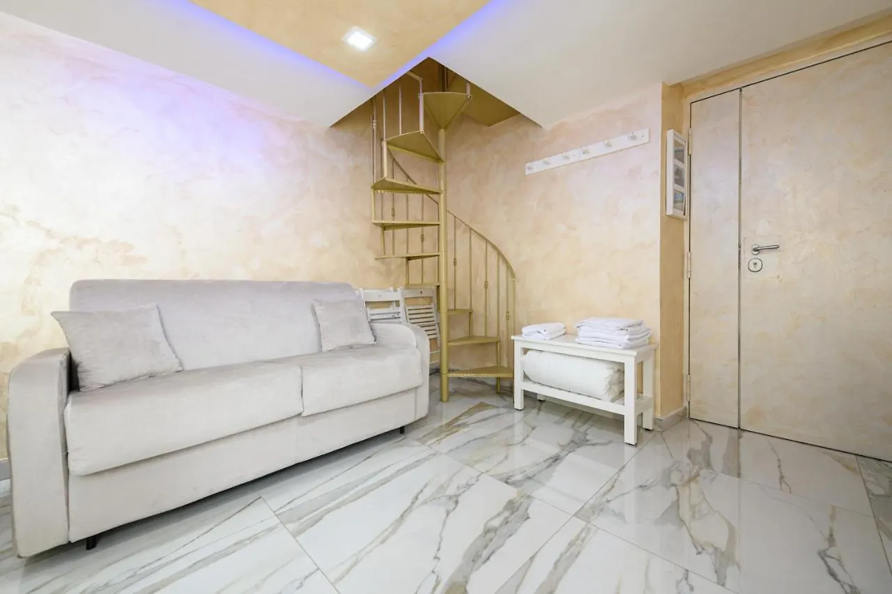 La Magnifica Napoli Apartments Gold House
